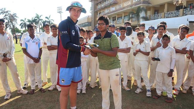 Ryan Swain from the Coaches’ Association / Northern District CC U15 team (Sydney) and Zenith Sachdev from the Bombay Police Gymkhana U15 academy team (Mumbai).