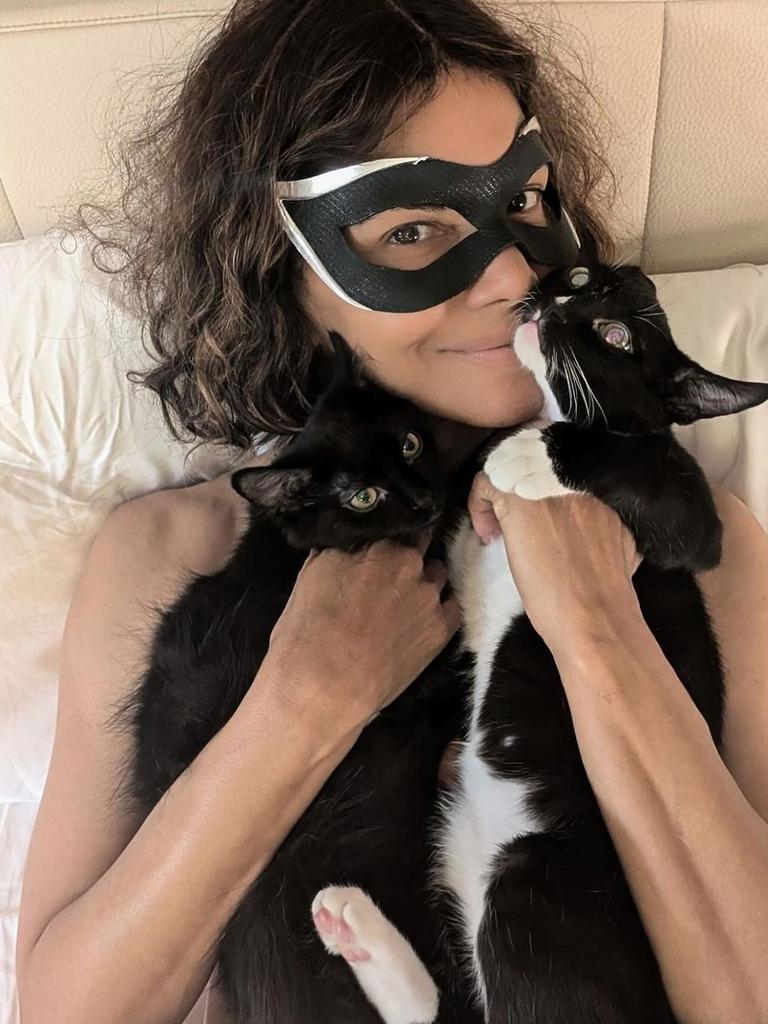 Berry wears Catwoman mask 20 years since blockbuster premiered in 2004.