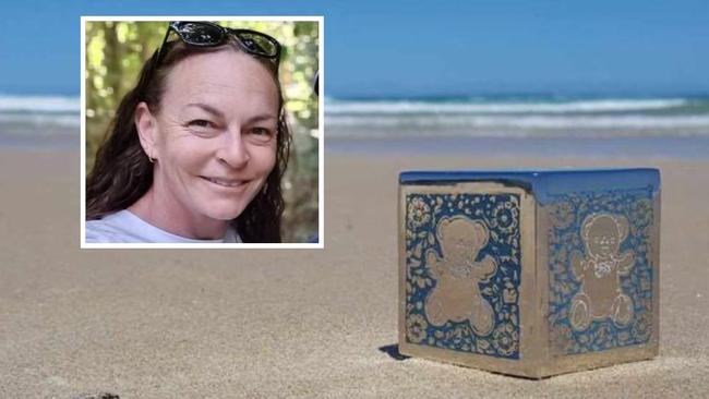 The ashes of baby Finn Alexander Mills have been in his mumâs handbag for 16 years. The handbag has been stolen from her home in Coffs Harbour.