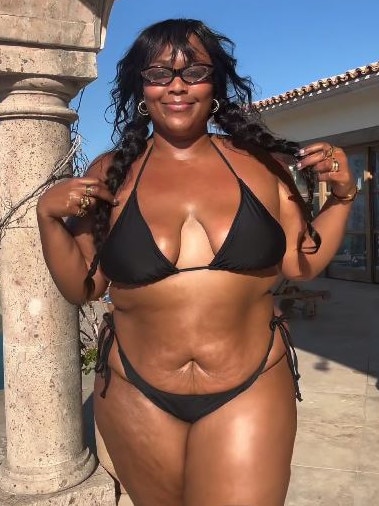 Lizzo shows off her weight loss in black bikini in a new Instagram video.