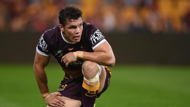 BRISBANE, AUSTRALIA — SEPTEMBER 01: James Roberts of the Broncos looks dejected during the round 26 NRL match between the Brisbane Broncos and the Sydney Roosters at Suncorp Stadium on September 1, 2016 in Brisbane, Australia. (Photo by Matt Roberts/Getty Images)