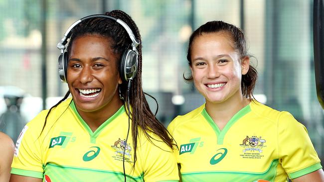 Rugby Sevens players Ellia Green and Page McGregor. Pic: Tim Hunter.