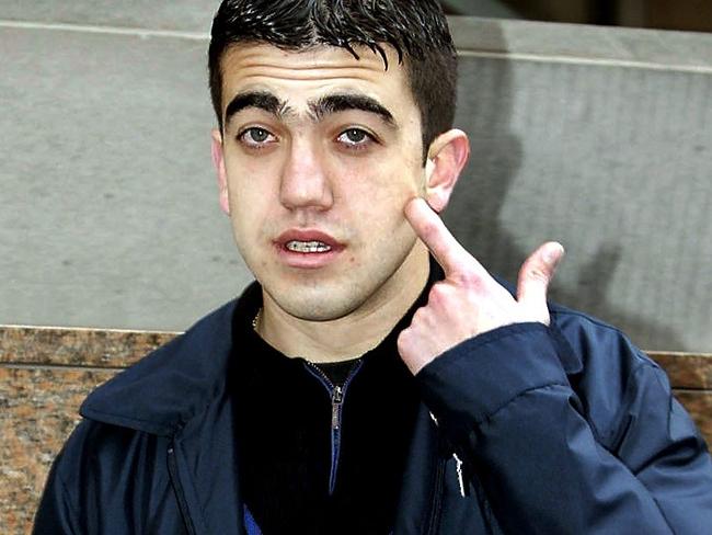 02/08/2004. Alleged Carlton Crew underworld member Faruk Orman is pictured leaving the Magistrates Court.