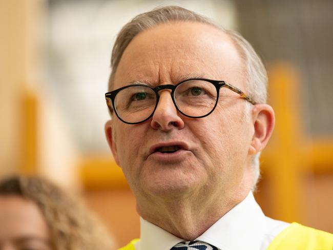 ADELAIDE/ KAURNA YARTA, AUSTRALIA - NewsWire Photos JANUARY 16, 2024: The Prime Minister Anthony Albanese at the TAFE SA facility at Tonsley. Picture: NCA NewsWire / Morgan Sette