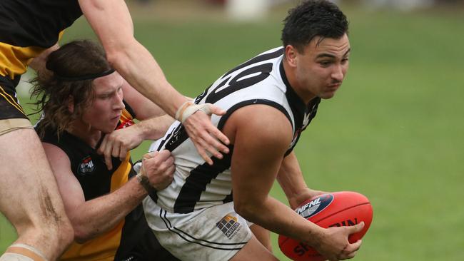 Blake Murphy in action for Montmorency. Picture: Stuart Milligan