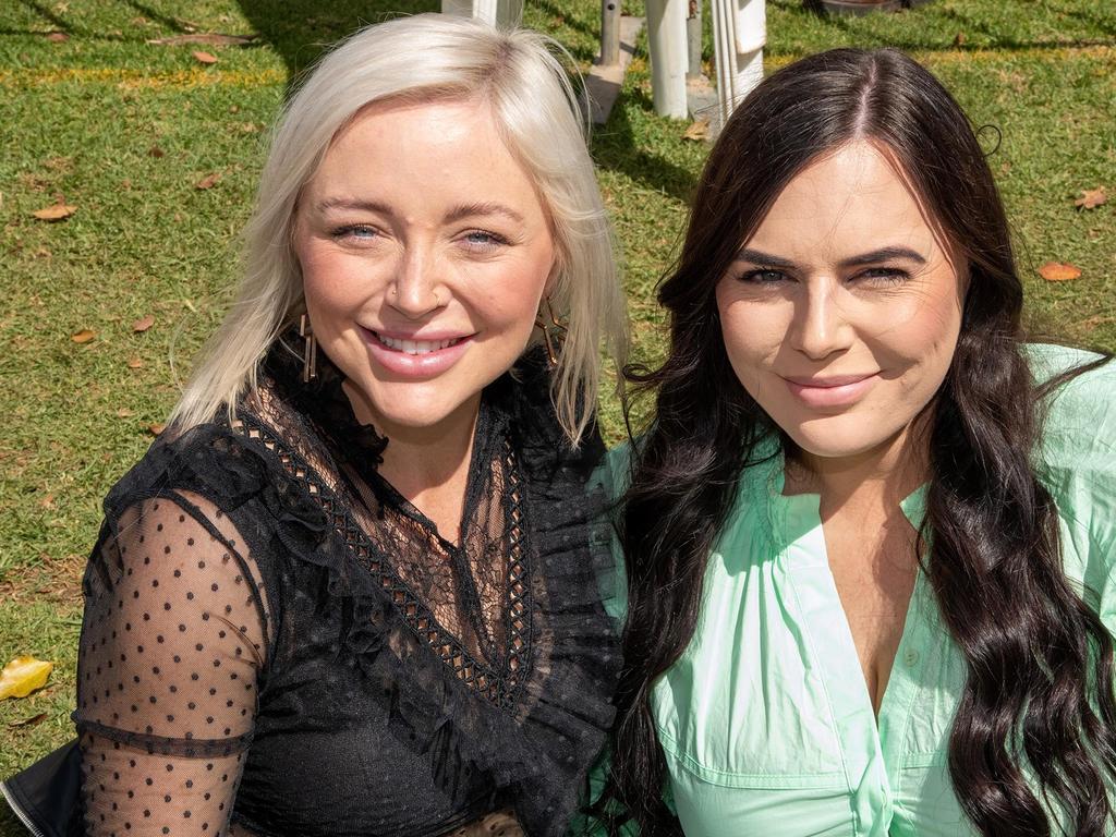 Kristy McLennan and Samara Willshire. Festival of Food and Wine, Queens Park, Toowoomba Carnival of Flowers. Saturday September 10, 2022 Picture: Bev Lacey