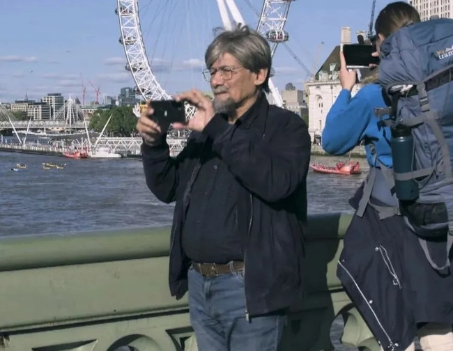 The serial killer sight-seeing in London after his release. Credit: Channel 4