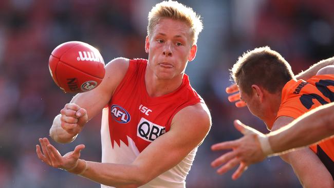 Isaac Heeney will have surgery after breaking his thumb at training. Picture: Phil Hillyard