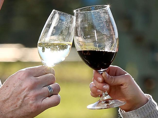 10/09/15 Kym Schroeter and Steph Dutton from Penfolds with their white and red wine product near Nuriootpa in the Barossa Valley.