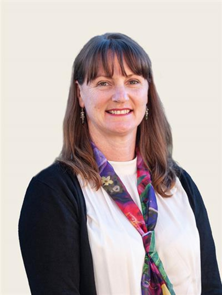 Southern Downs councillor Morwenna Harslett is the next female leader to be targeted by cowardly online bullying. Photo: SDRC