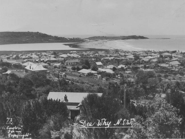 Dee Why in the early1930s. Northern Beaches Library