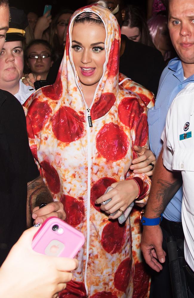 Katy Perry wears bizarre pepperoni pizza onesie while mixing with fans  after her Philadelphia concert  — Australia's leading news site