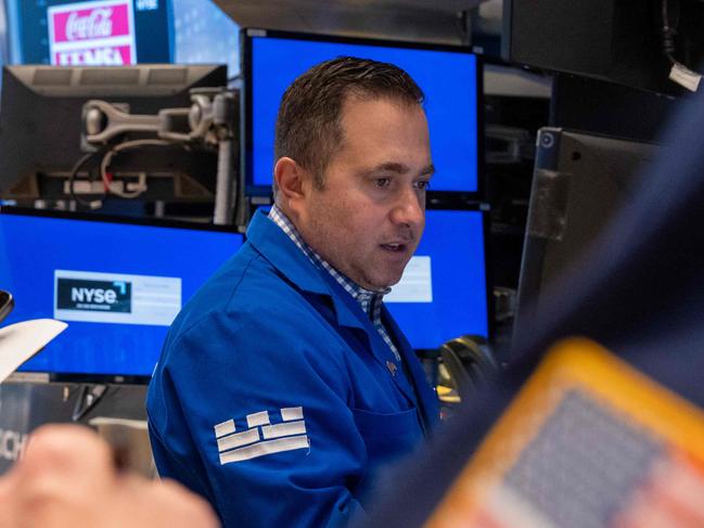 NEW YORK, NEW YORK - MAY 03: Traders work on the floor of the New York Stock Exchange (NYSE) on May 03, 2024 in New York City. The Dow surged over 400 points in morning trading as new economic numbers showed that the central bank may cut interest rates sooner than expected.   Spencer Platt/Getty Images/AFP (Photo by SPENCER PLATT / GETTY IMAGES NORTH AMERICA / Getty Images via AFP)