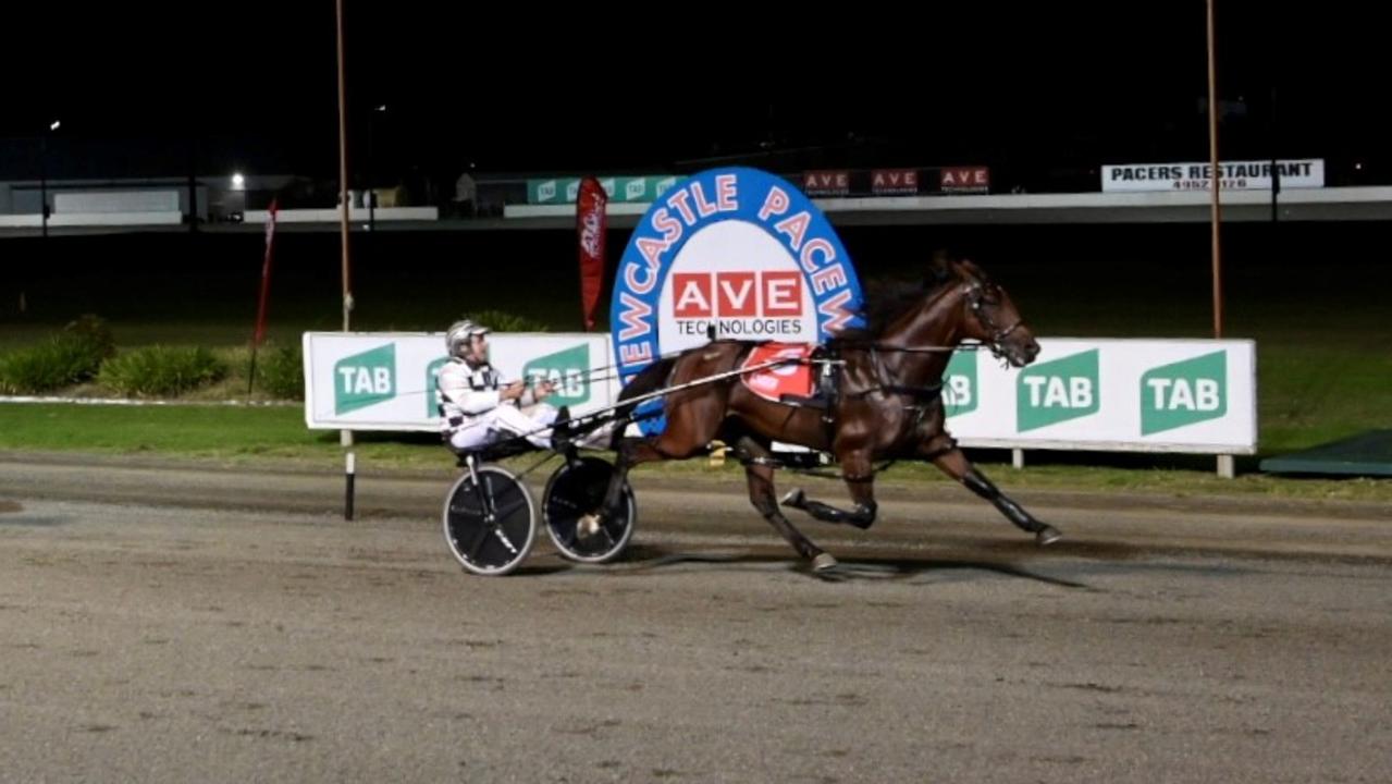 Leap To Fame winning the Newcastle Mile. Photo: HRNSW.