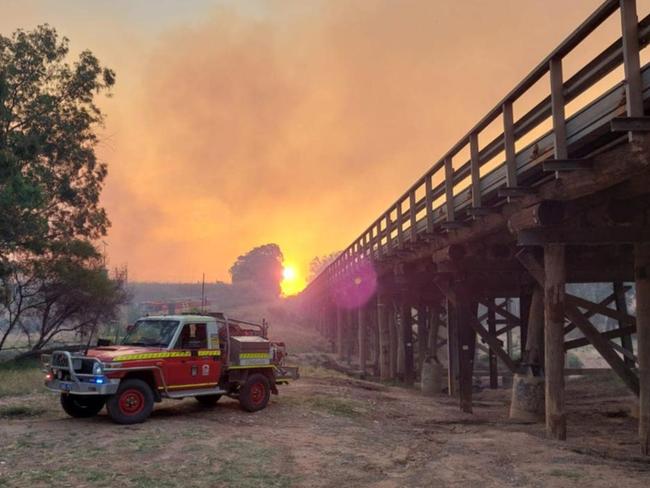 The bushfire emergency in the shire of Irwin. Picture: Cassie Healy