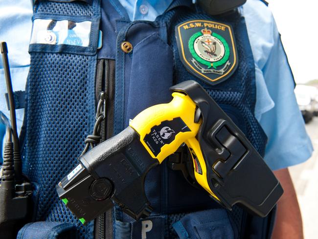 Police in operation Unite.Photo: Rob Wright / The Coffs Coast Advocate