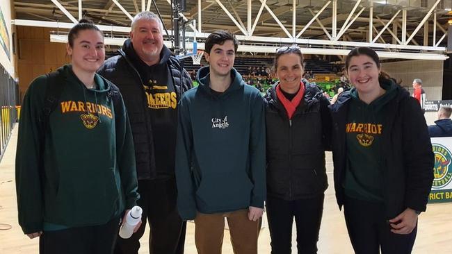 Former NBL player Jason Joynes, who lost his battle with cancer earlier this month, with his wife Michelle Joynes and their three children, Eliza, Isaac and Scarlett Joynes. Picture: Supplied by family