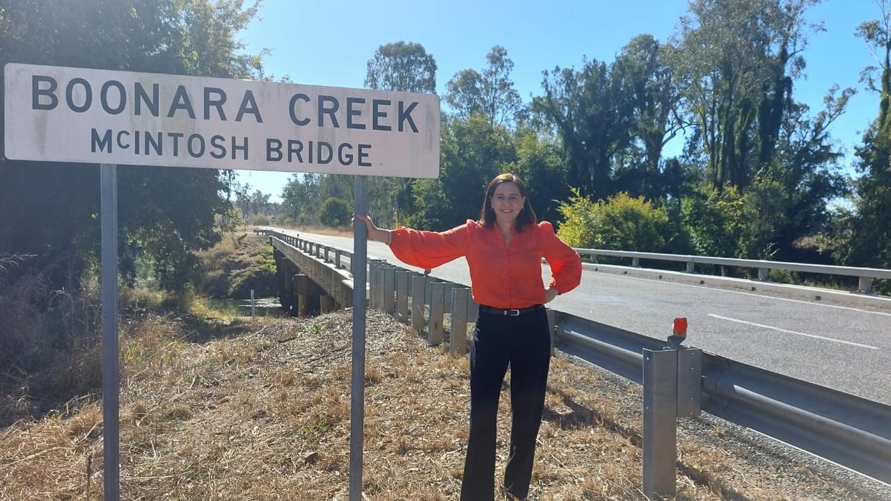 Deb Frecklington says flood warning gauges are needed in the upper reaches of the Boonara Creek, like at the McIntosh Bridge at Tansey.