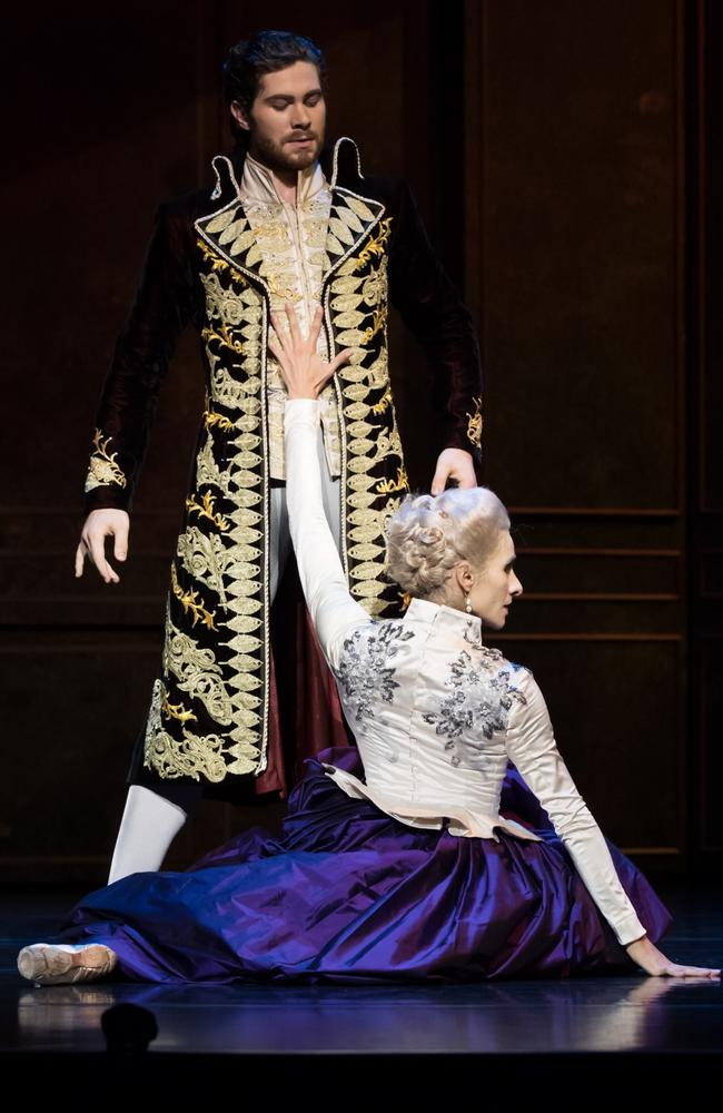 Laura Hidalgo and Alexander Idaszak in Liam Scarlett and Queensland Ballet's production of Dangerous Liaisons. 