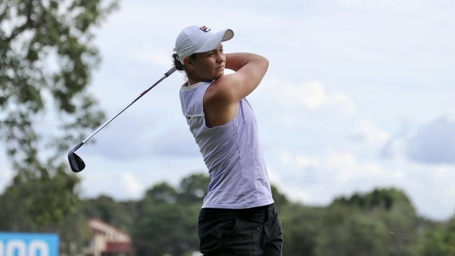 Could Ash Barty’s interest in a Frankston golf course drive up property prices in the area?