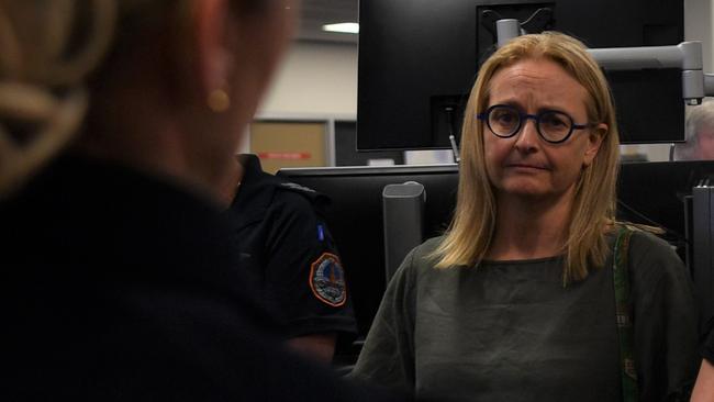 NT coroner Elisabeth Armitage tours the Joint Emergency Services Communication Centre (JESCC) to see how triple-0 calls are taken and dispatched to police.