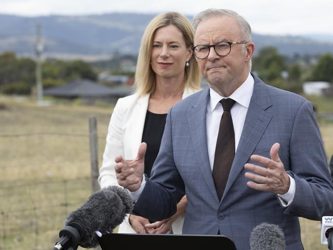 HOBART, AUSTRALIA - NewsWire Photos - JANUARY 15, 2025:, Prime Minister Anthony Albanese appears at a press conference in Hobart. Picture: NewsWire / Eddie Safarik