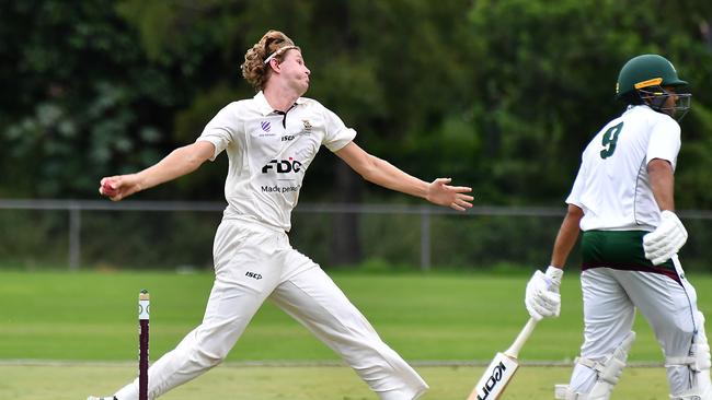 University bowler Donal Whyte playing v South Brisbane. Saturday January 11, 2025. Picture, John Gass