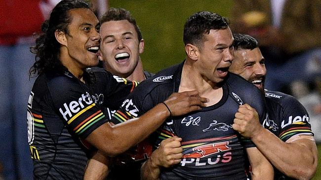 Brent Naden celebrates after tearing into the Dragons. Image: AAP Image/Dan Himbrechts