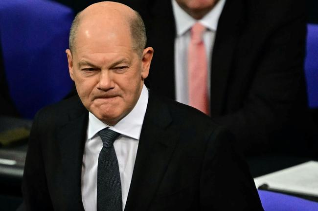 German Chancellor Olaf Scholz is expected to lose a confidence vote in parliament