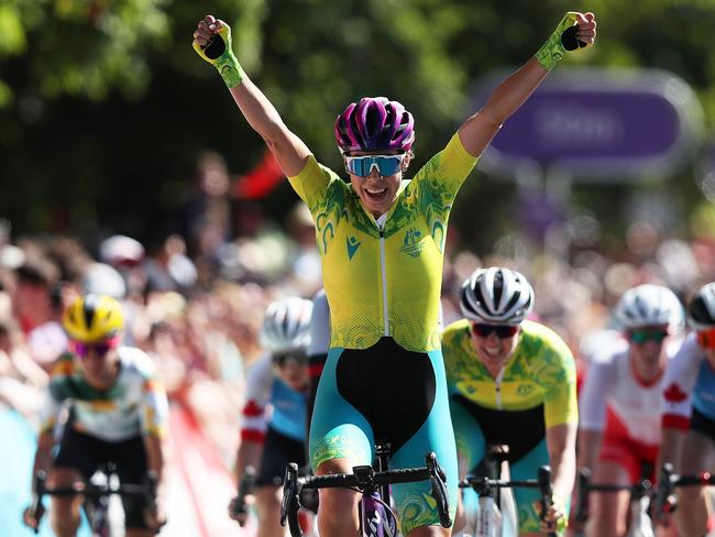 Georgia Baker won the road race at the 2022 Commonwealth Games. (Photo by Alex Livesey/Getty Images)