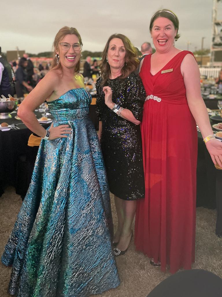 Sam McCue, Annabet Ousback and Aisling Corridon at the Darwin Cup Gala Ball.