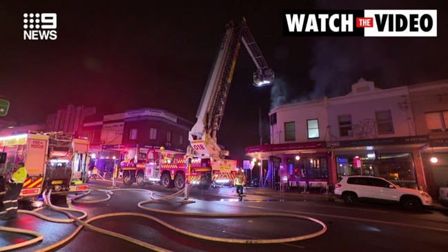 Fire at Newtown restaurant forces diners to escape to street (9 News)