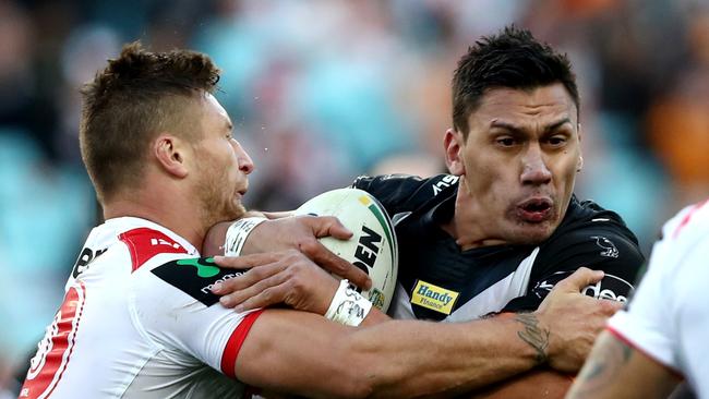 Taylor has signed a one-year extension with an option in his favour.