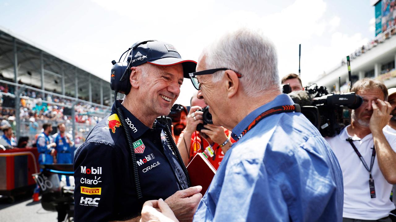 Adrian Newey with Piero Ferrari on the grid prior to the Sprint race in Miami. Photo by Chris Graythen / GETTY IMAGES.