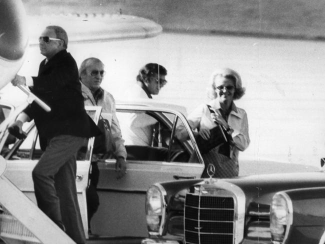 Singer Frank Sinatra boards his private jet at Sydney Airport in 1974. Picture: News Corp Australia