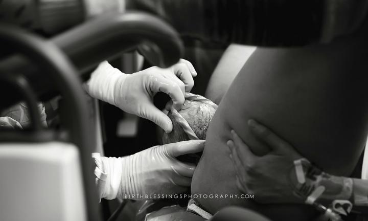 labor and delivery crowning
