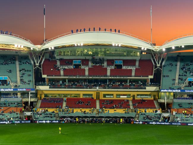 RoofClimb Adelaide Oval. Picture: SA Tourism