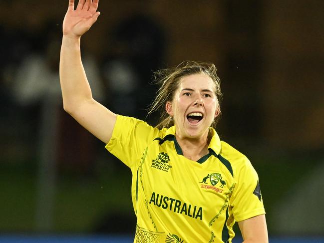 GQEBERHA, SOUTH AFRICA - FEBRUARY 14: Georgia Wareham of Australia reacts during the ICC Women's T20 World Cup group A match between Australia and Bangladesh at St George's Park on February 14, 2023 in Gqeberha, South Africa. (Photo by Mike Hewitt/Getty Images)