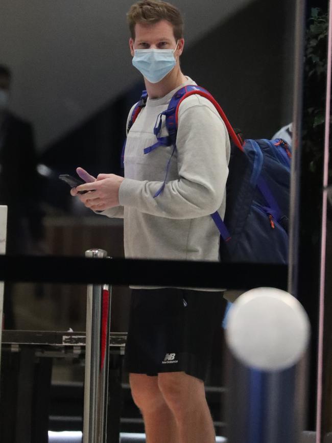 Steve Smith ready to leave hotel quarantine in Sydney. Picture: John Grainger