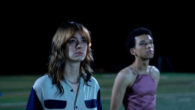 Justice Smith and Brigette Lundy-Paine in I Saw the TV Glow.