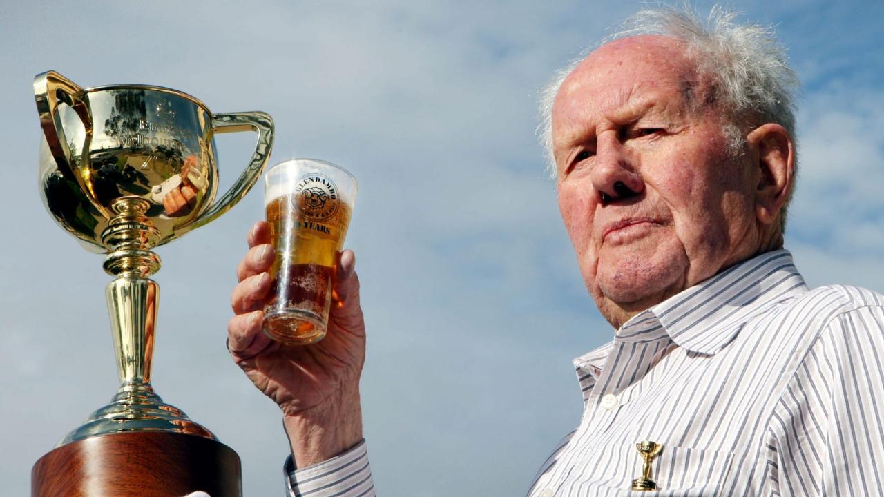 Bob Peters had a successful association with three-time Melbourne Cup-winning trainer George Hanlon.