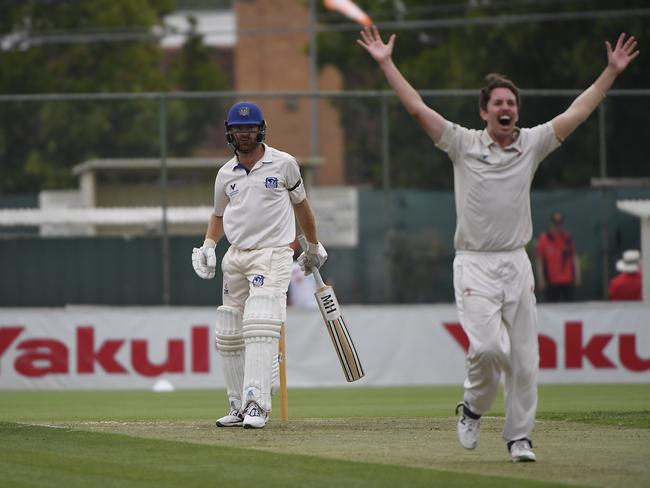 Footy is at war with the Essendon Cricket Club over the iconic venue. Picture: Andrew Batsch