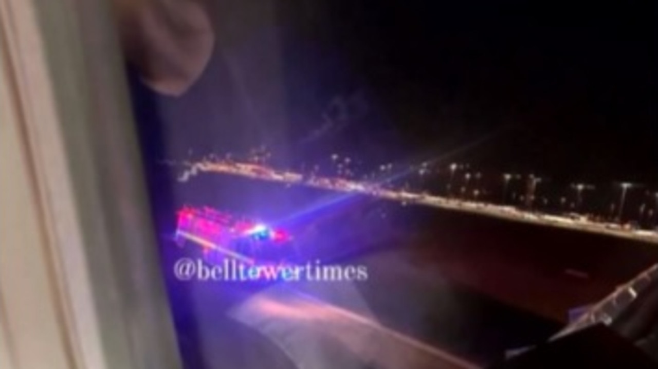 Passengers reported hearing a loud band upon the plane’s approach to Perth. Picture: Bell Tower Times