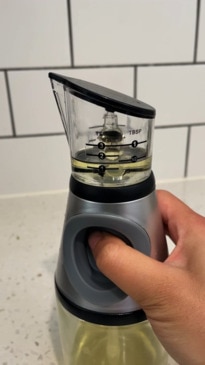 Press & Measure Oil or Vinegar Dispenser 