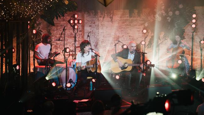 Courtney Barnett with Paul Kelly on MTV Unplugged in 2019. Picture: Supplied.