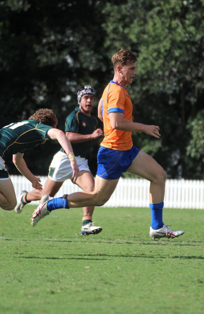 Jasper Barry on his way to score.