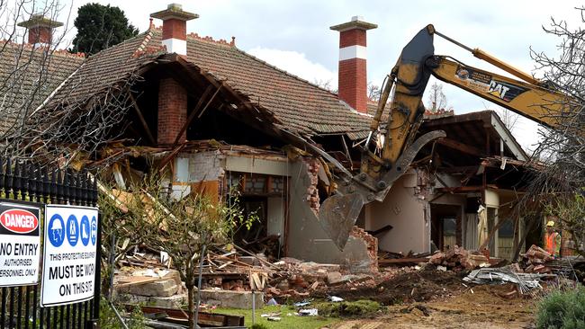 Historic $9.6m Kew mansion demolished after failing to gain heritage  protection | Herald Sun