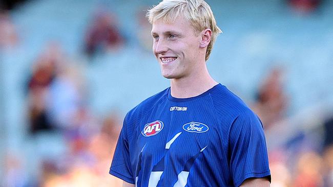 ADELAIDE, AUSTRALIA - MARCH 22: Mitch Knevitt of the Cats during the 2024 AFL Round 2 match between the Adelaide Crows and the Geelong Cats at Adelaide Oval on March 22, 2024 in Adelaide, Australia. (Photo by Sarah Reed/AFL Photos via Getty Images)