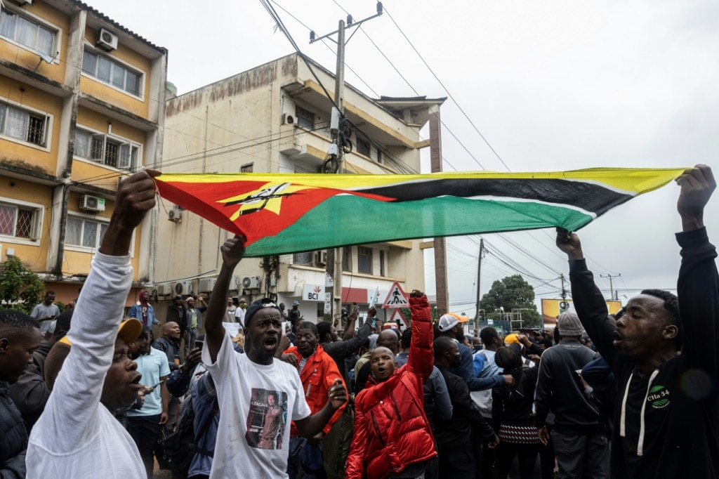 Police in Mozambique disperse vote protest