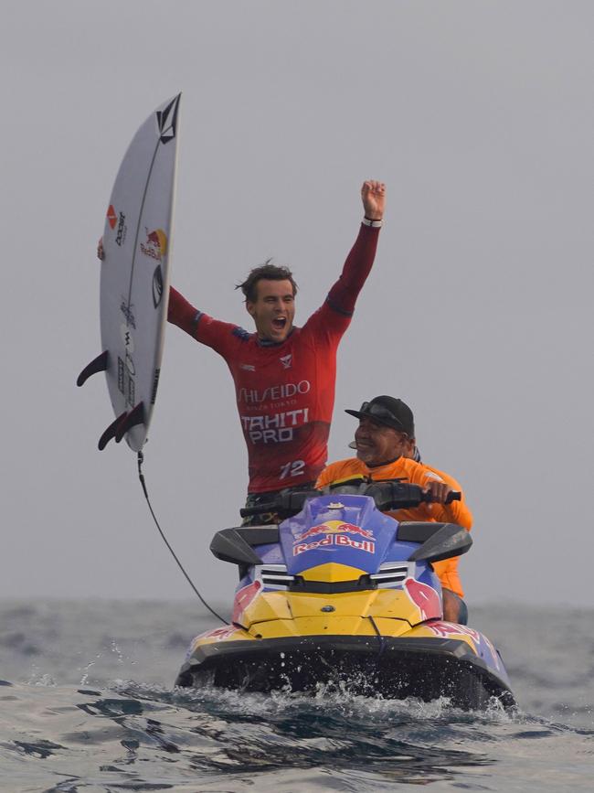 Jack Robinson celebrates winning the men's final of the Tahiti Picture: AFP.